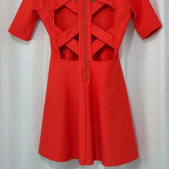 Dress - Picture 4 of 5